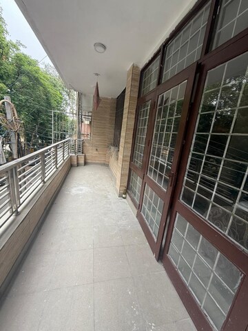 Balcony in 2 BHK Builder Floor at Chittaranjan Park – for Rent