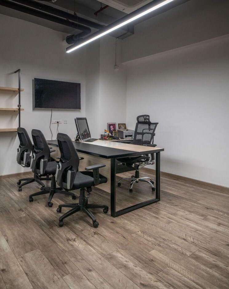 Gym, koregaon park Commercial Office Space 5000 Sq.Ft. In Koregaon Park Pune 8860311