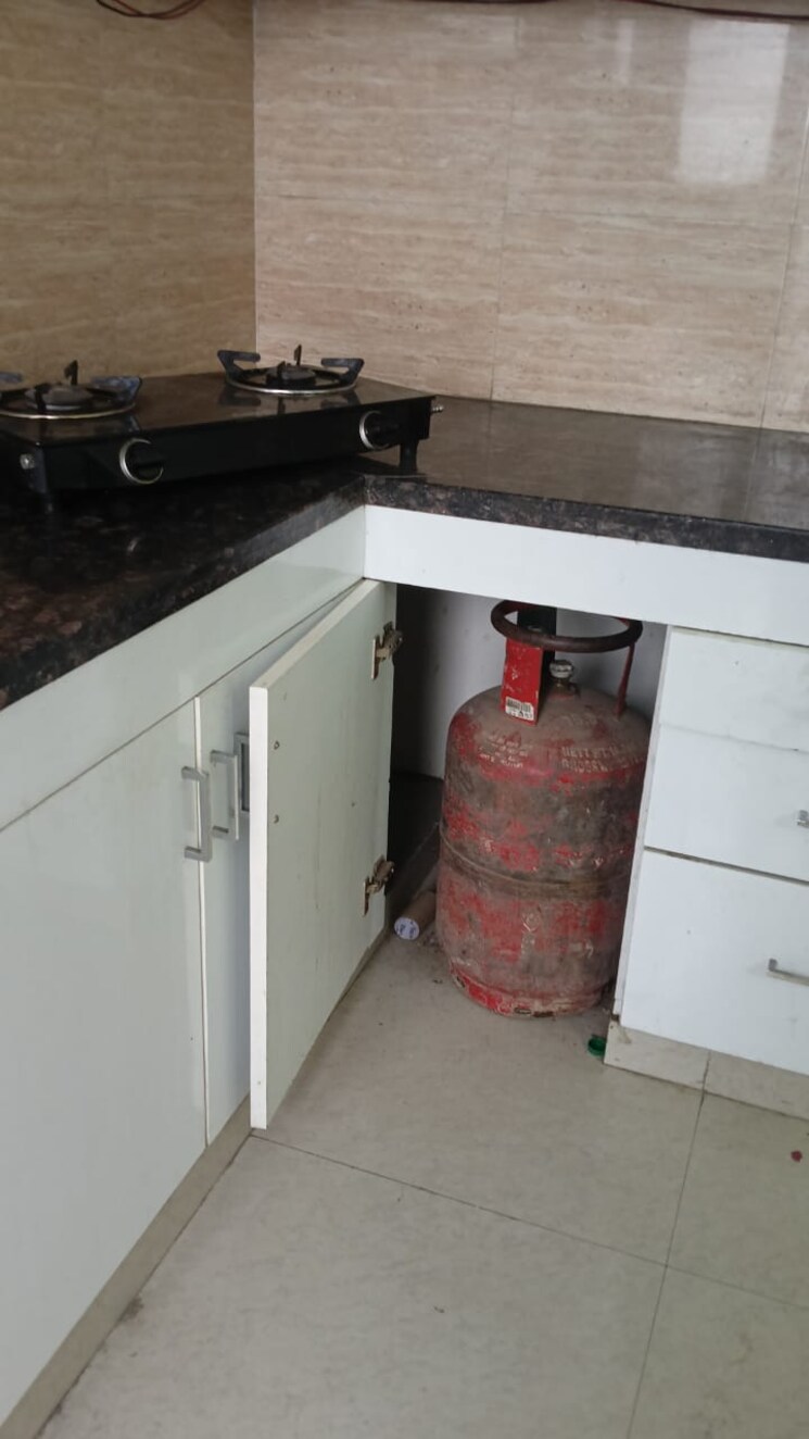 Kitchen, omaxe-r2 3 Bedroom 1750 Sq.Ft. Apartment In Gomti Nagar Lucknow 8860335