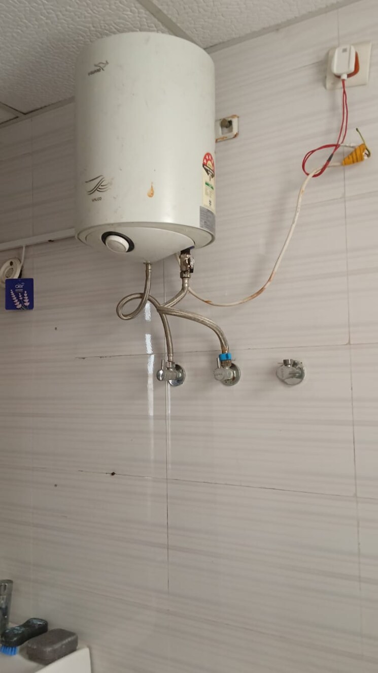 Bathroom, omaxe-r2 3 Bedroom 1750 Sq.Ft. Apartment In Gomti Nagar Lucknow 8860335