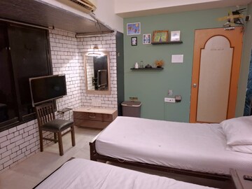 Living Room in  Pg at Andheri East – for Rent