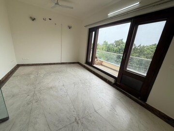 Room in 3 BHK Independent House at Dwarka Complex, Sector 16 – for Rent