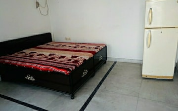 2 BHK Apartment For Rent in Model Gram