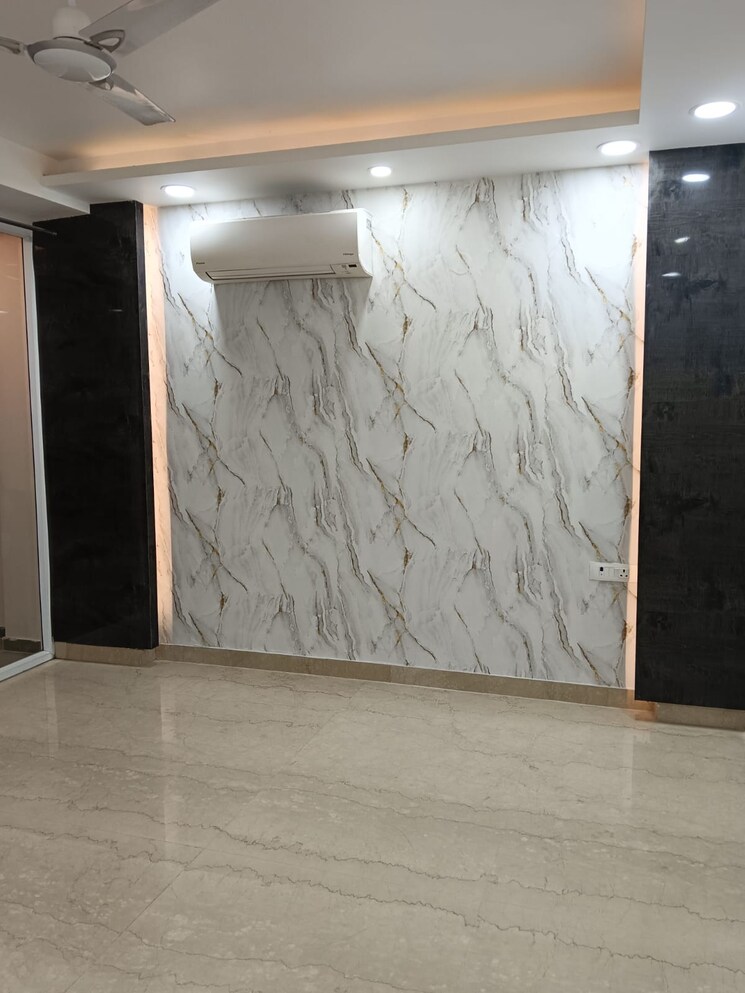 Room, dlf-building-10 3 Bedroom 215 Sq.Yd. Builder Floor In Dlf Phase ii Gurgaon 8860407