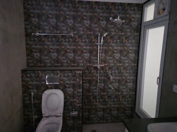 Bathroom in 4 BHK Apartment at Uchdpl Veridia Oakwood Enclave, Wave City – for Rent