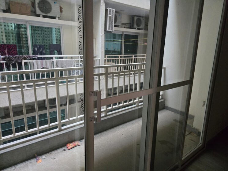 Balcony, uchdpl-veridia-oakwood-enclave 4 Bedroom 2385 Sq.Ft. Apartment In Wave City Ghaziabad 8860429