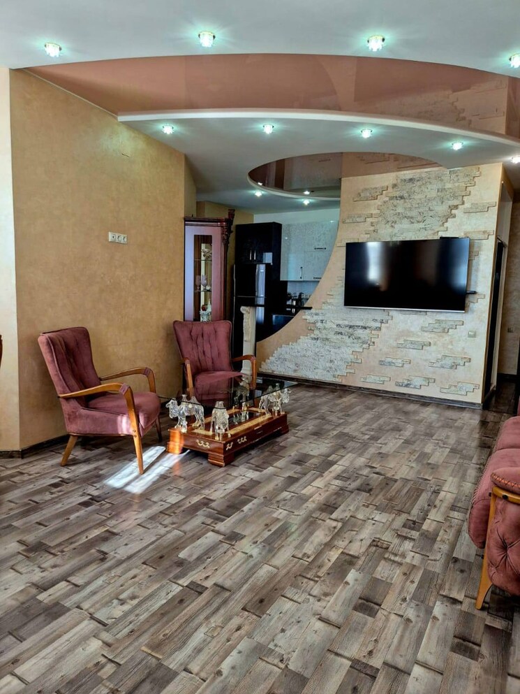 Living Room, ansal-valley-view-estate 2 Bedroom 930 Sq.Ft. Apartment In Gwal Pahari Gurgaon 8860445