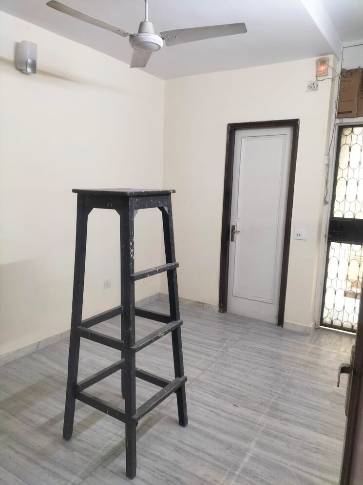 Bedroom, greater kailash i 3 Bedroom 2000 Sq.Ft. Builder Floor In Greater Kailash I Delhi 8860518