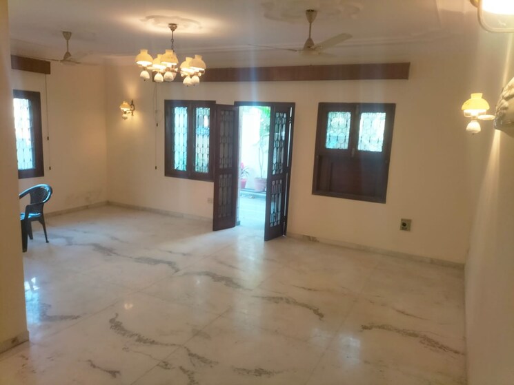 Room, greater kailash i 3 Bedroom 2000 Sq.Ft. Builder Floor In Greater Kailash I Delhi 8860518