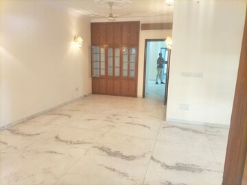Room in 3 BHK Builder Floor at Greater Kailash I – for Rent