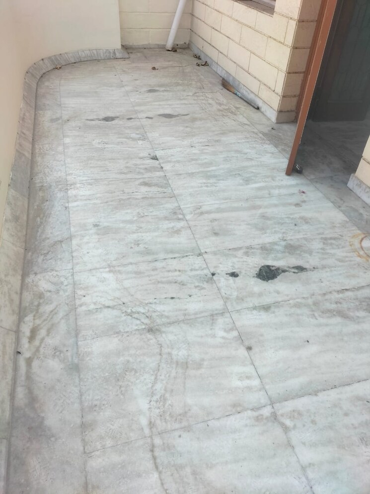 Room, greater kailash i 3 Bedroom 2000 Sq.Ft. Builder Floor In Greater Kailash I Delhi 8860518