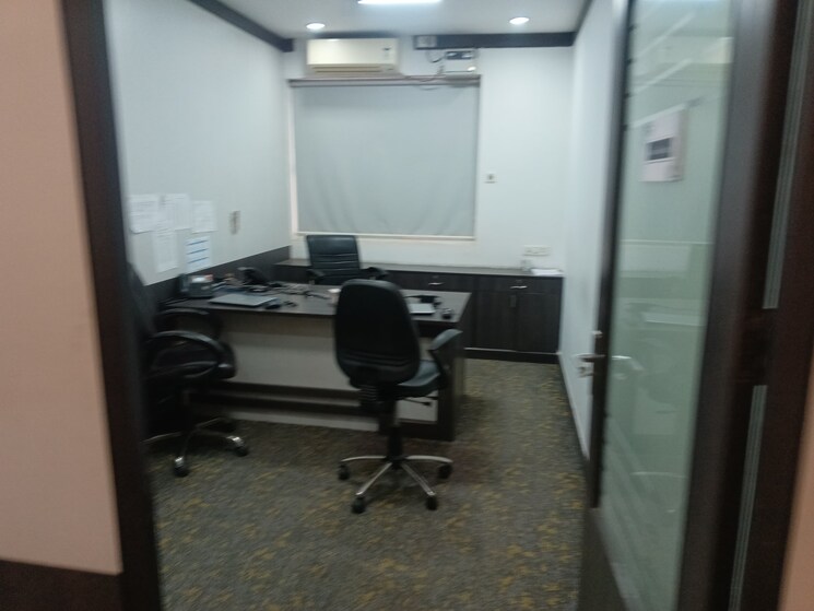Team Area, beaver-the-corenthum Commercial Office Space 2550 Sq.Ft. In Sector 62 Noida 8860563