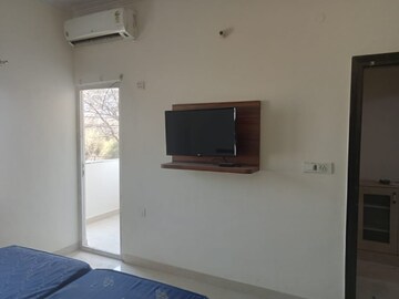 Furnished Amenities in  Pg at Sushant Lok I – for Rent
