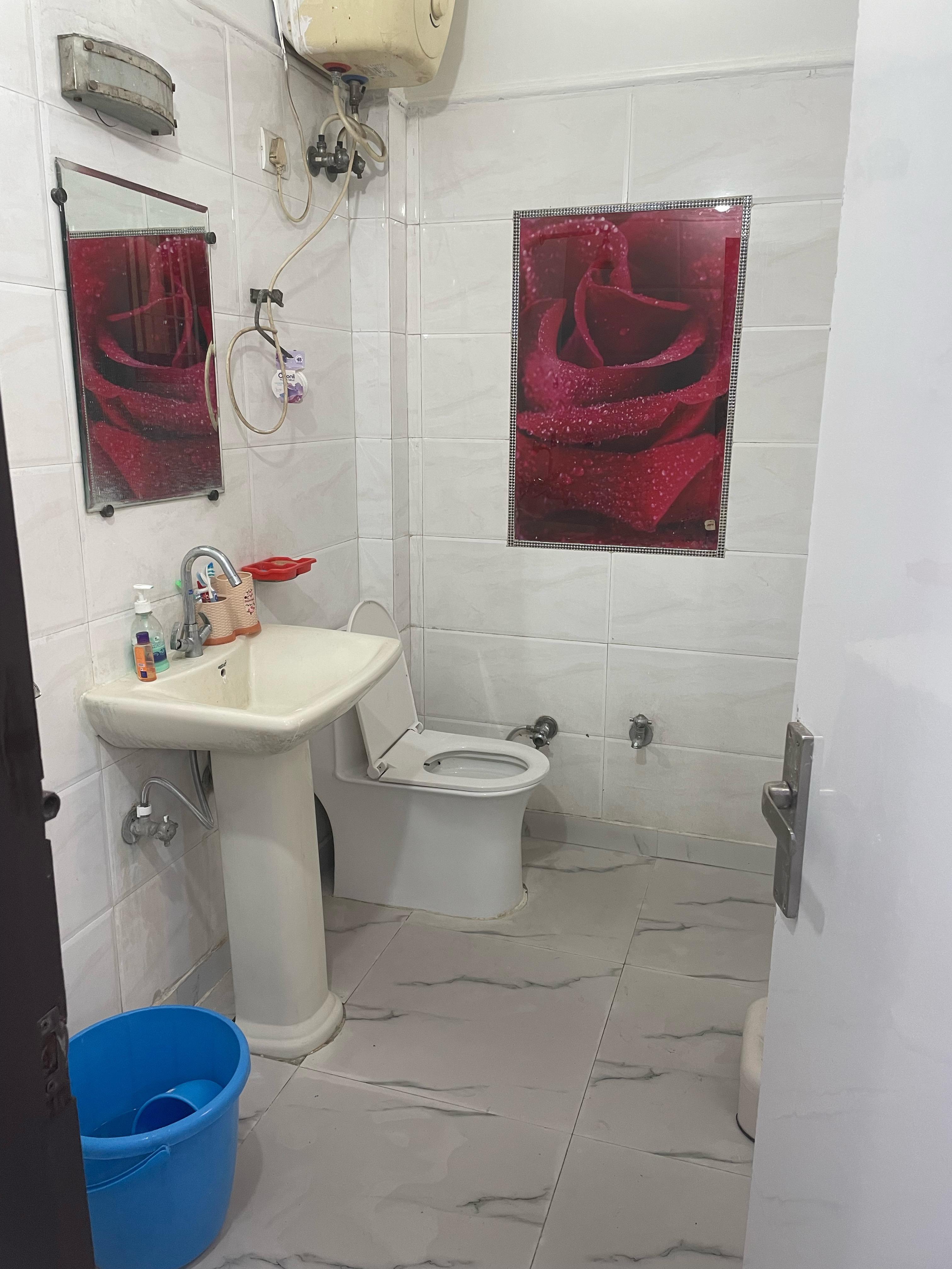 2 BHK Builder Floor For Sale in Shakti Khand