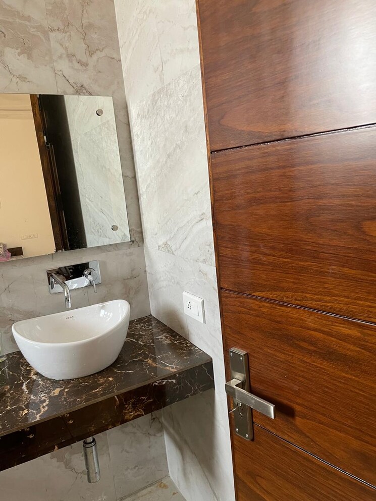 Bathroom, sector 38 1 Bedroom 800 Sq.Ft. Builder Floor In Sector 38 Chandigarh 8860639