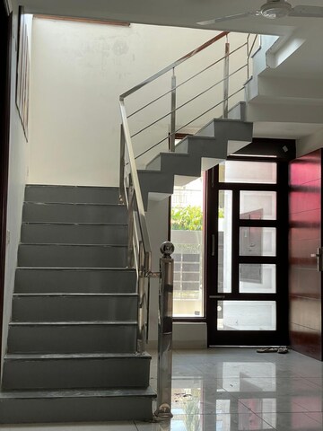 Staircase in 1 BHK Builder Floor at Sector 38 – for Rent