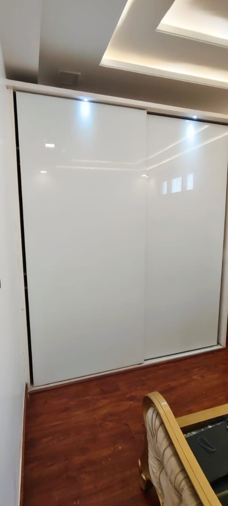 Room, sector 37 3 Bedroom 3000 Sq.Ft. Independent House In Sector 37 Chandigarh 8860689