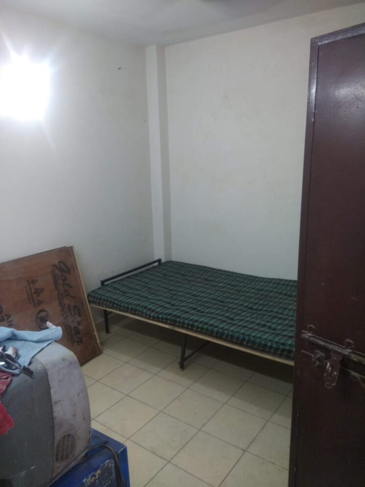 Bedroom, kalkaji 1 RK 250 Sq.Ft. Builder Floor In Kalkaji Delhi 8860755