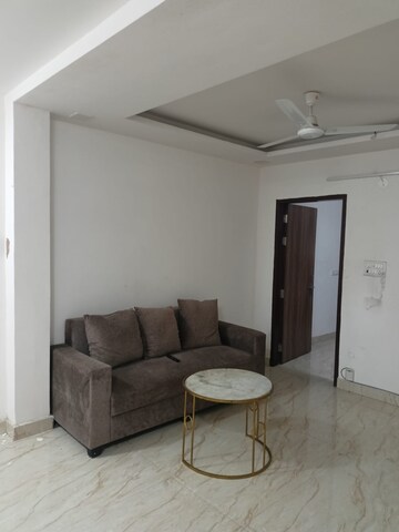 Room in 1 BHK Builder Floor at Sushant Lok I – for Rent