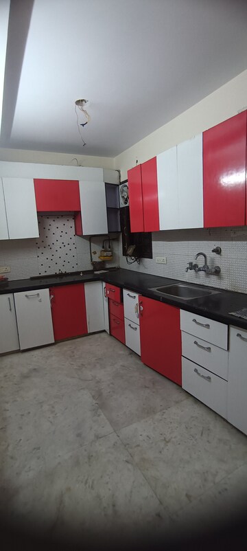 Kitchen in 2.5 BHK Builder Floor at Ashok Nagar – for Rent
