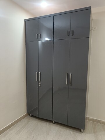 Furnished Amenities in 2 BHK Builder Floor at Dharam Flats, Palam Vihar Extension – for Rent
