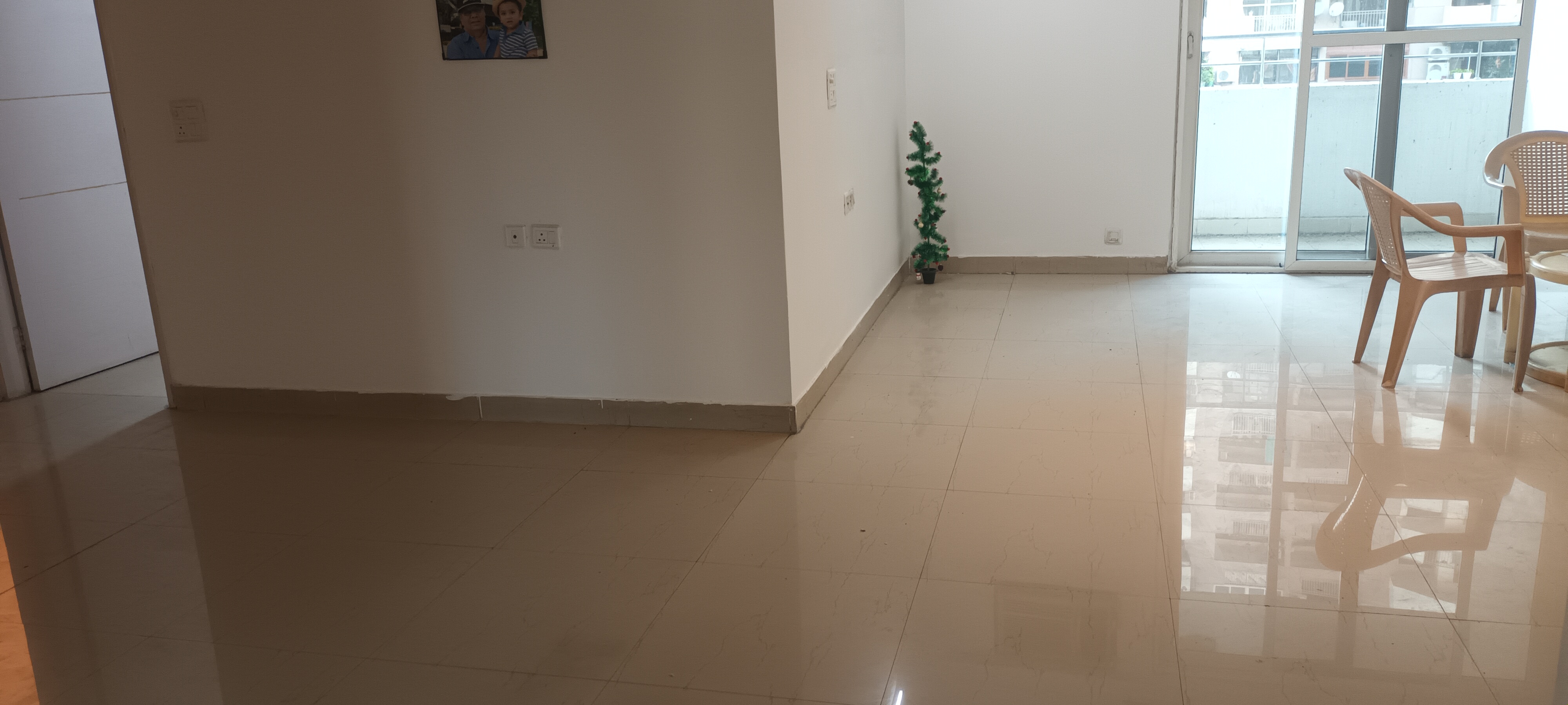3 BHK + Extra Room Apartment For Sale in Sethi Max City