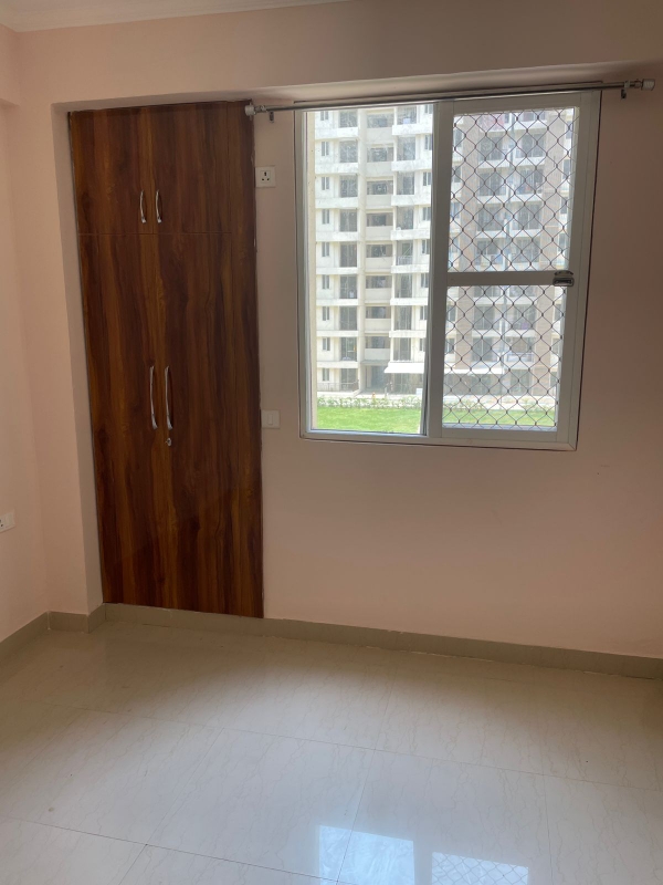 3 BHK + Pooja Room Apartment For Rent in Amrapali Golf Homes