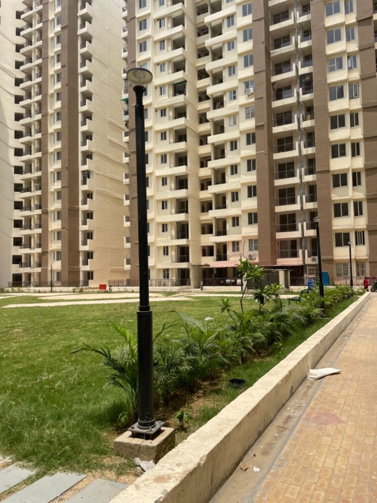 Balcony, amrapali-golf-homes 3 Bedroom 1115 Sq.Ft. Apartment In Sector 4 Greater Noida Greater Noida 8860963