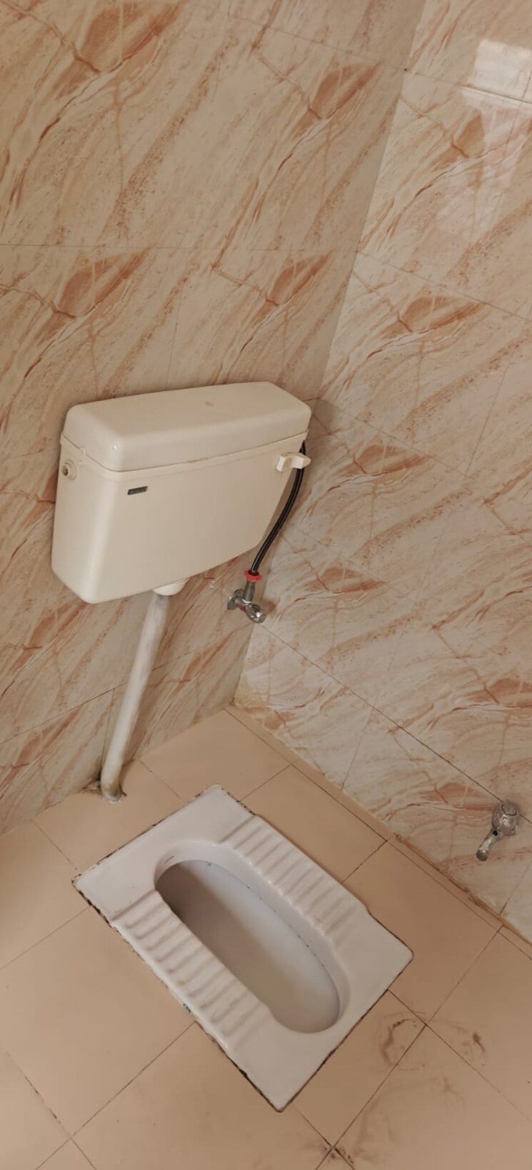 Bathroom, upavp-bhagirathi-enclave 3 Bedroom 1600 Sq.Ft. Apartment In Raebareli Road Lucknow 8861033