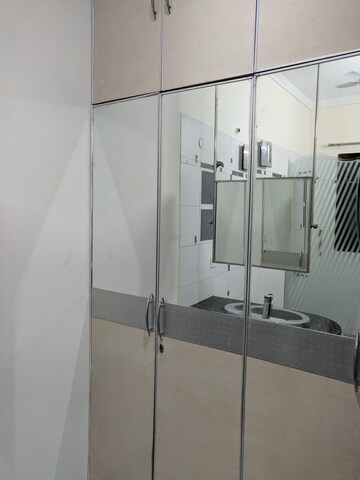 Furnished Amenities in 6 BHK Independent House at Sector 45 – for Sale