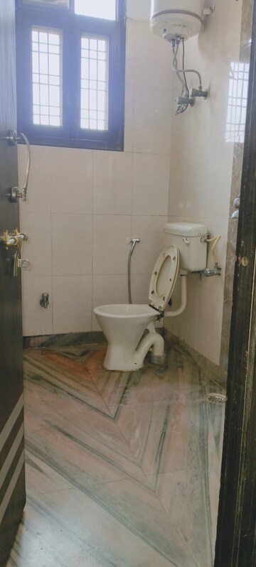 Bathroom in 1 BHK Builder Floor at Sushant Lok I – for Rent