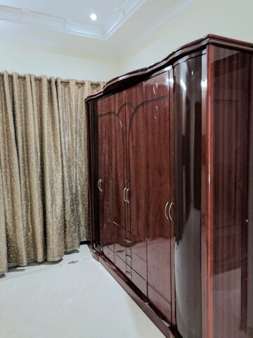 Furnished Amenities in 6 BHK Independent House at Sector 45 – for Sale