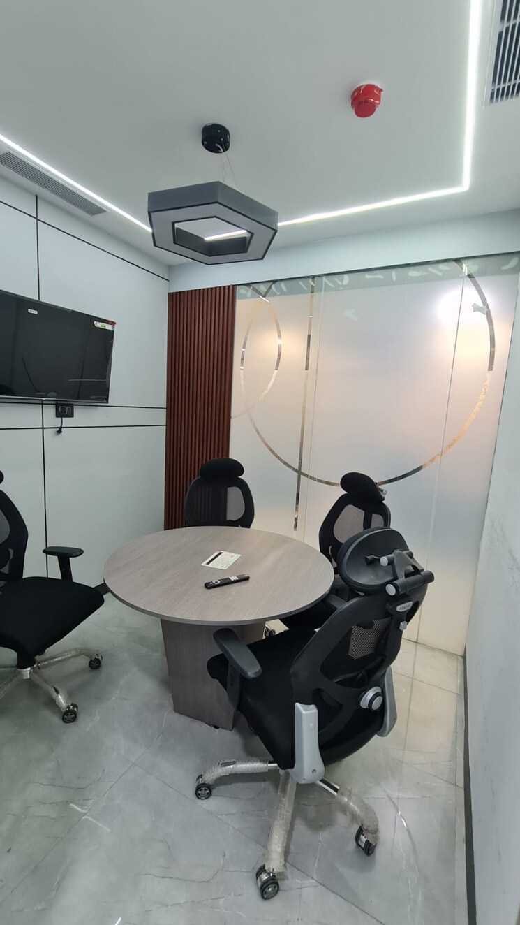 Team Area, logix-cyber-park Commercial Office Space 2447 Sq.Ft. In Sector 62 Noida 8861109