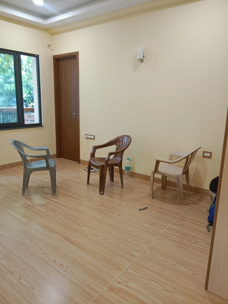 Gym, unitech-south-city-1 6+ Bedroom 360 Sq.Yd. Independent House In South City 1 Gurgaon 8861088