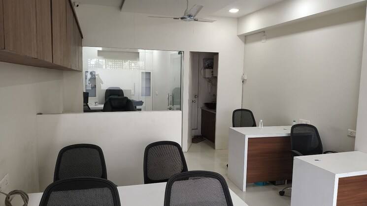 Team Area, south bopal Commercial Office Space 610 Sq.Ft. In South Bopal Ahmedabad 8861096