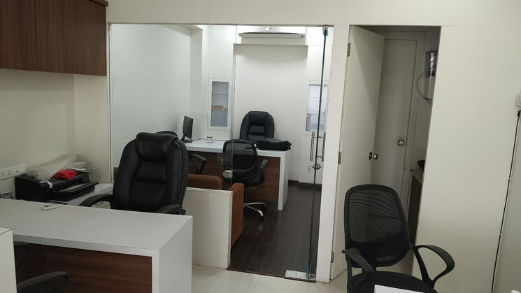 Team Area, south bopal Commercial Office Space 610 Sq.Ft. In South Bopal Ahmedabad 8861096