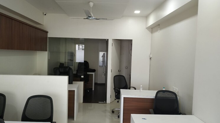Team Area, south bopal Commercial Office Space 610 Sq.Ft. In South Bopal Ahmedabad 8861096