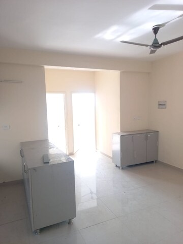 Room in 2 BHK Apartment at Pyramid Fusion Homes, Sector 70a – for Rent