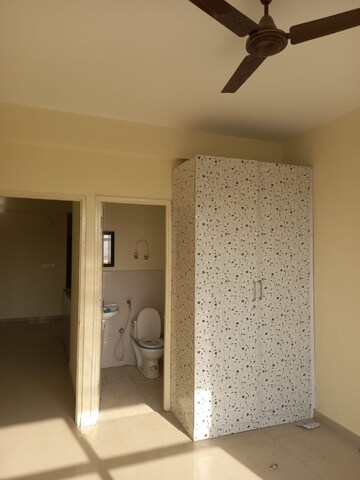 2 BHK Apartment For Rent in Pyramid Fusion Homes, Sector 70a