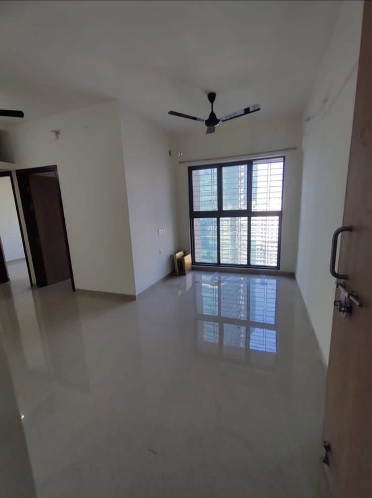 1 BHK + Pooja Room Apartment For Rent in Lodha Vista