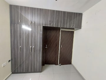 Furnished Amenities in 2 BHK Apartment at Pyramid Heights, Sector 85 – for Rent