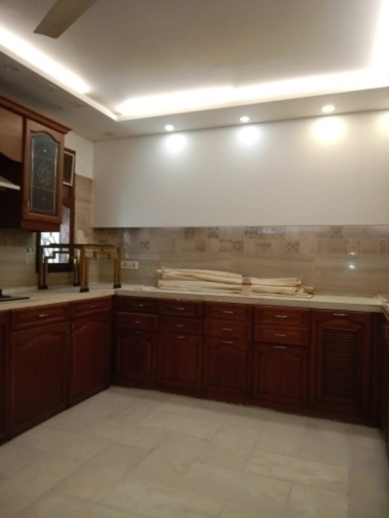 Kitchen, new friends colony 4 Bedroom 500 Sq.Yd. Builder Floor In New Friends Colony Delhi 8861203