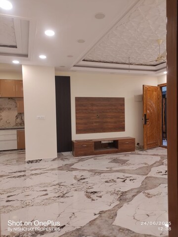 Living Room in 2 BHK Apartment at Kothanur – for Rent