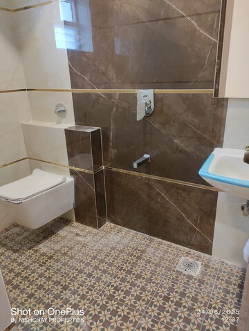 Bathroom in 2 BHK Apartment at Kothanur – for Rent
