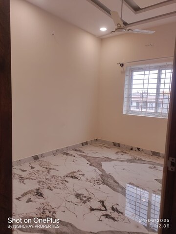 Bedroom in 2 BHK Apartment at Kothanur – for Rent
