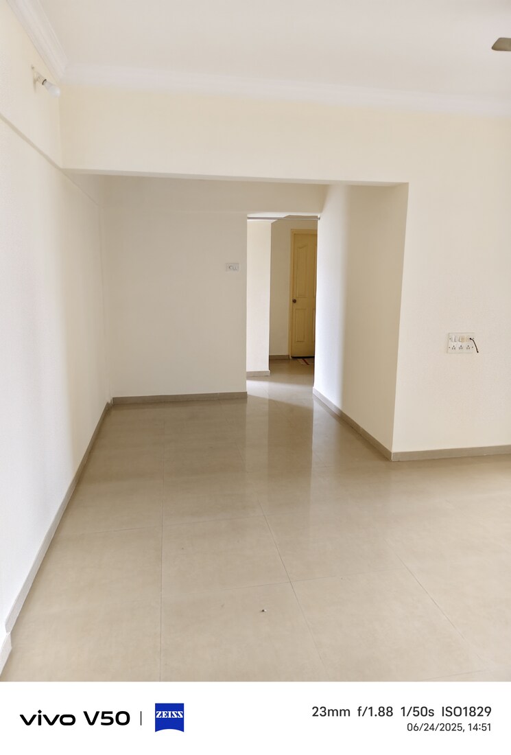 Room, lalani-residency 2 Bedroom 618 Sq.Ft. Apartment In Kavesar Thane 8861224