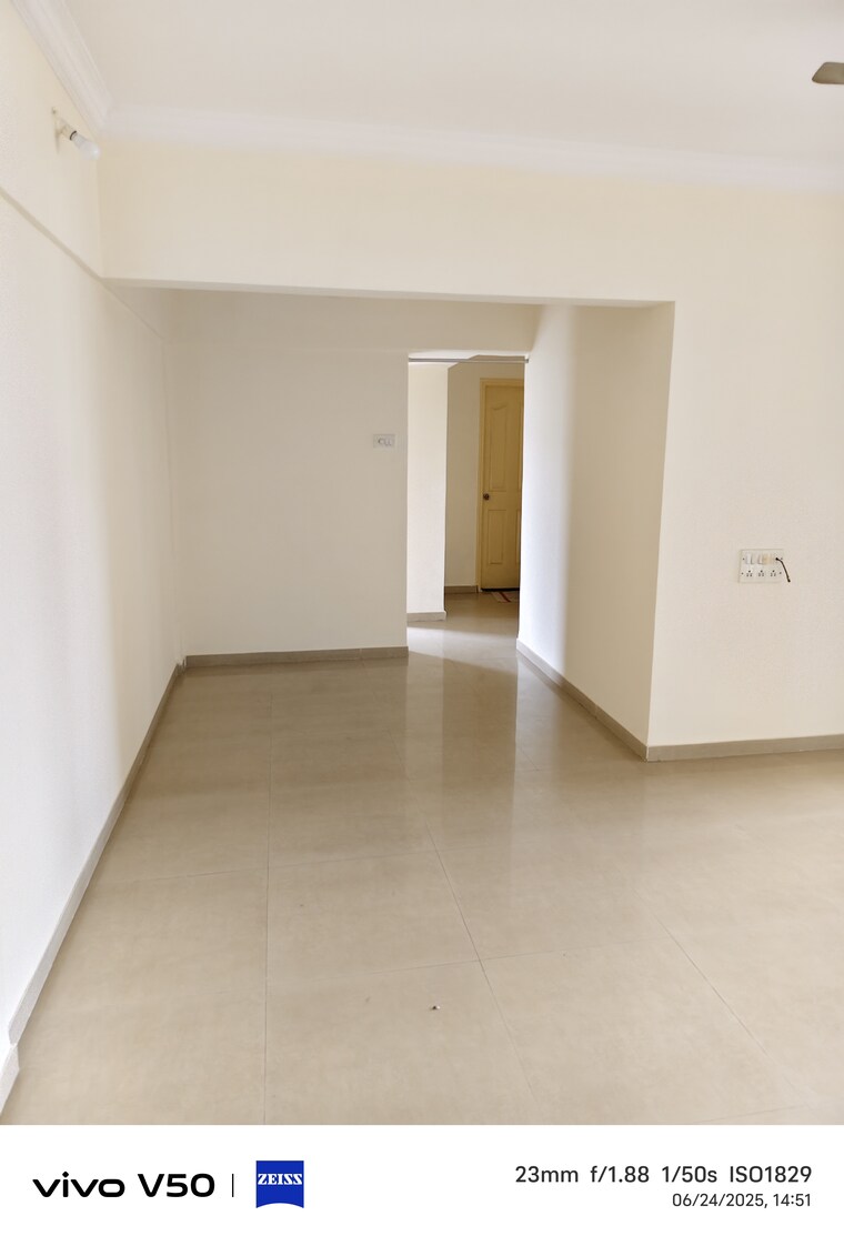 Room, lalani-residency 2 Bedroom 618 Sq.Ft. Apartment In Kavesar Thane 8861224