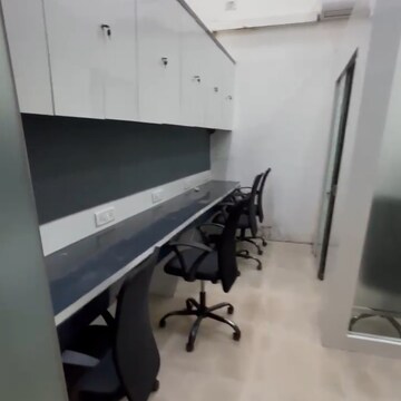  Office Space For Rent in Express Zone, Malad East