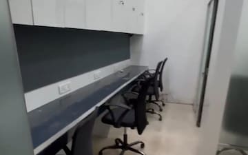 Office Space For Rent in Express Zone, Malad East