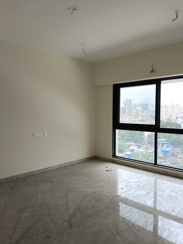 Room in 2 BHK Apartment at Ajmera Arham, Malad West – for Rent